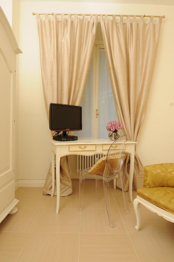 Elegant Flat Spanish Steps Rome Exterior photo